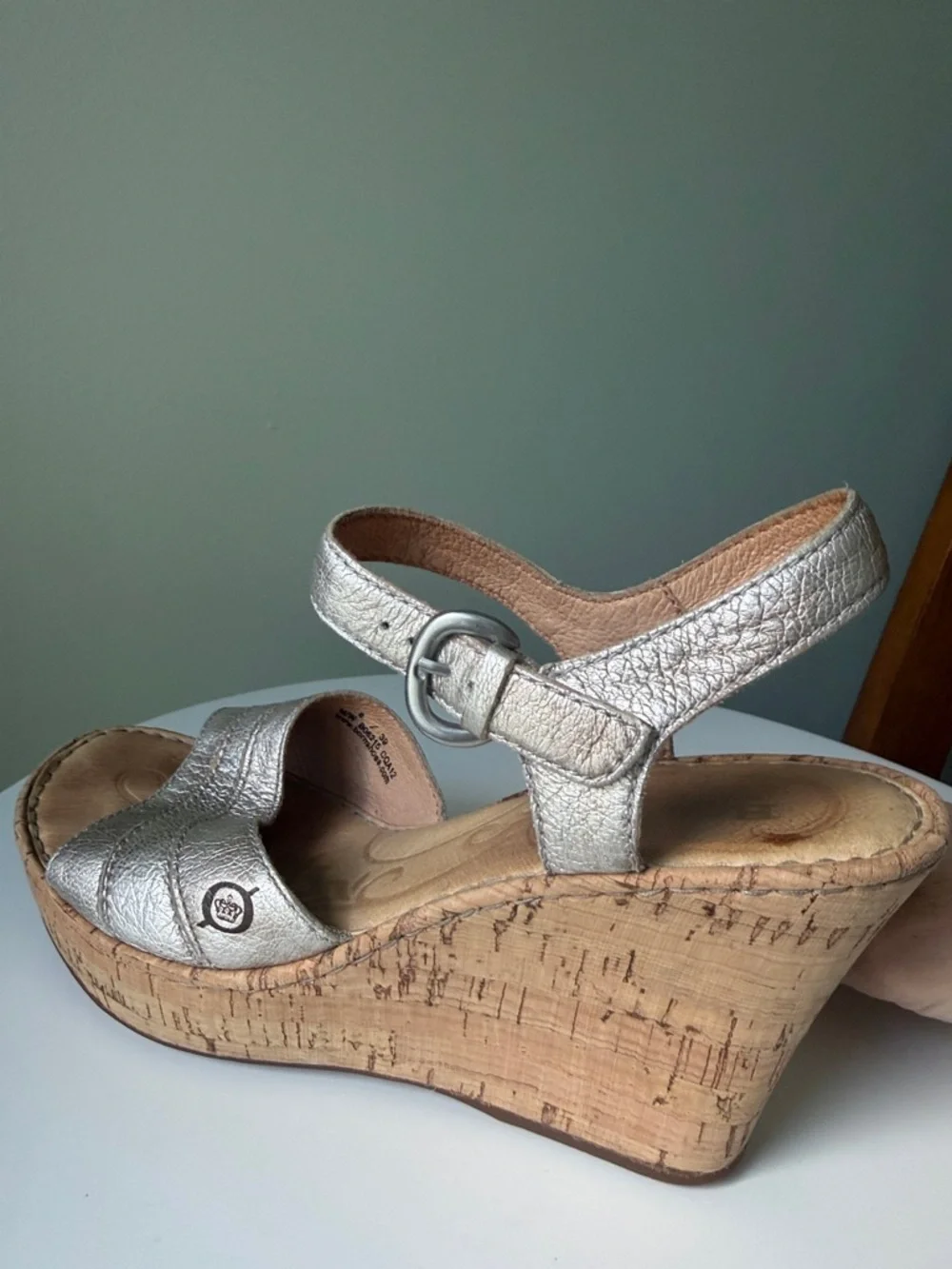 Born Metallic Leather Issa Sandals Cork Wedge Platform Sandals Heels 8/39